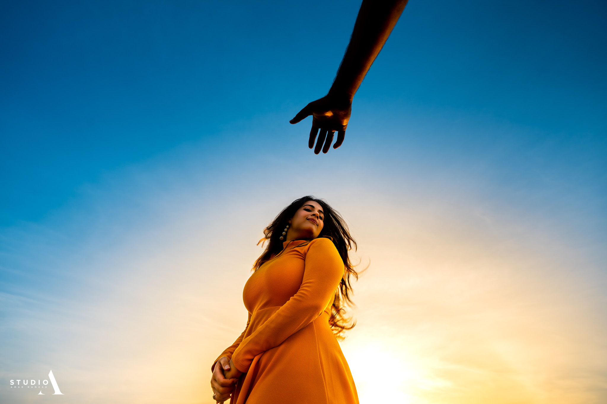 outdoor-couple-shoot-paris-lavender-9